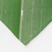 熱帯雨林の緑の目が赤いアマガエル フリースブランケット (角)