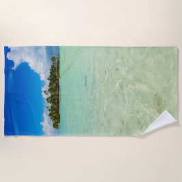 熱帯青い礁湖の人が住んでいない島 ビーチタオル