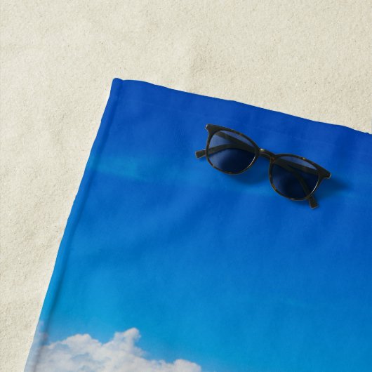 熱帯青い礁湖の人が住んでいない島 ビーチタオル (インサイチュ)