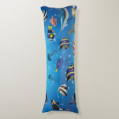 熱帯魚が海底を泳ぐ ボディピロー (正面縦)