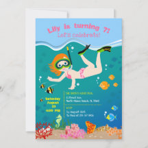 熱帯魚の女の子と一緒にシュノーケリングする誕生日パーティー