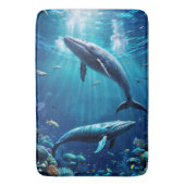 熱帯魚の間を泳ぐ2頭のクジラ バスマット (正面縦)
