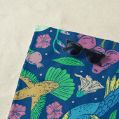 熱帯鳥と花のパタカラフルーン ビーチタオル (インサイチュ)