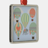 熱気の気球の上昇に乗っているかわいい象 メタルオーナメント (右)