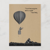 熱気球と山を持つ世界旅行者 ポストカード (正面)