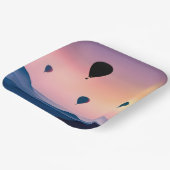 熱気球と山 ペーパープレート (傾斜あり)