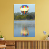 熱気球を川の向こうに キャンバスプリント (インサイチュ (リビング))
