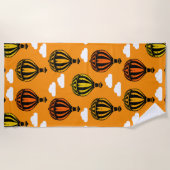 熱気球パターン（の模様が）ある球 ビーチタオル (正面)