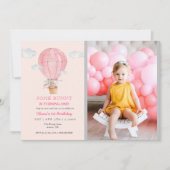 熱気球ピンク1歳の誕生日にバニー 招待状 (正面)