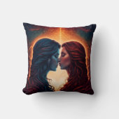 熱烈な背景に抱き込む二人の女性 クッション (正面)