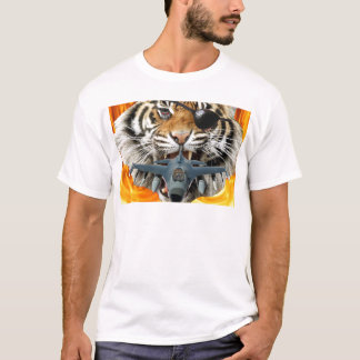 熱狂するなトラ Tシャツ