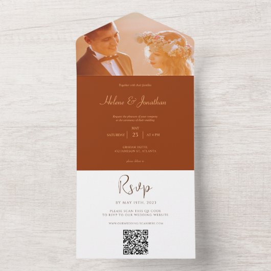 燃えたオミニマルレンジ結婚写真のQRコード オールインワン招待状 (内側)