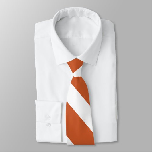燃えたオレンジと白の大学のストライプネクタイ ネクタイ (タイ)