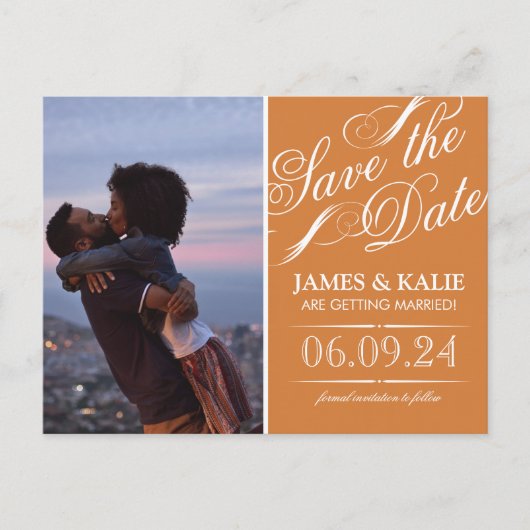 燃えたオレンジ色のヴィンテージスクリプト写真の保存日付 案内ポストカード (正面)