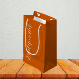 燃えたオレンジ色の様式化されたスクリプ結婚トの花嫁のメイド スモールペーパーバッグ