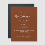 燃えたオレンジ色の錆のスクリプト高級結婚品 マグネット招待状 (正面/裏面)