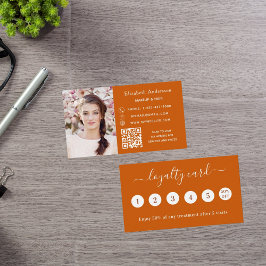 燃えたオレンジ色のQRコード写真ビジネスロイヤリティカード 名刺