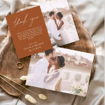 燃えたオレン結婚ジのミニマルサンキューカード<br><div class="desc">フロント結婚とバックに写真がある予算のサンキューカード。サンキューカードにはモダン、結婚式の日のお祝いの後に使用するエレガント、シンプルタイポグラフィとモダン使用する手書き文字文字が含まれている。</div>