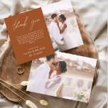 燃えたオレン結婚ジのミニマルサンキューカード<br><div class="desc">フロント結婚とバックに写真がある予算のサンキューカード。サンキューカードにはモダン、結婚式の日のお祝いの後に使用するエレガント、シンプルタイポグラフィとモダン使用する手書き文字文字が含まれている。</div>