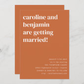 燃えたモダンオレンジ色のミニマル結婚リスト 招待状 (正面/裏面)