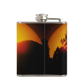 燃えるようなオレンジ色の夕日 フラスク (裏面)