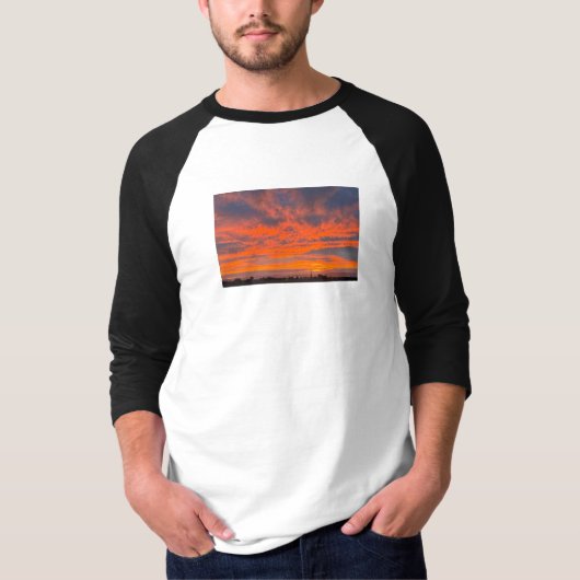 燃えるような夕日 Tシャツ (正面)