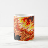 燃えるような太陽のフラクタル コーヒーマグカップ (中央)