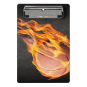 燃えるような熱い炎のバスケットボール ミニクリップボード (正面)