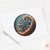 燃えるダーツアリーナダーツの情熱に火を付ける ラウンドシール (封筒)