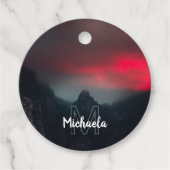 燃える雲、霧、山のモノグラム フェイバータグ (正面)