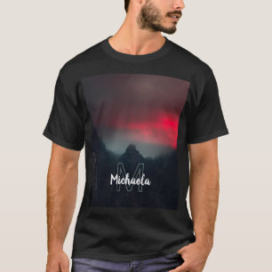 燃える雲、霧、山のモノグラム Tシャツ