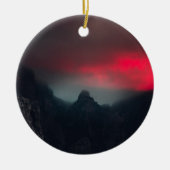 燃える雲、霧、山 セラミックオーナメント (正面)