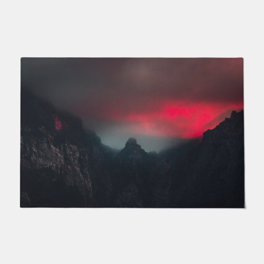 燃える雲、霧、山 ドアマット (正面)