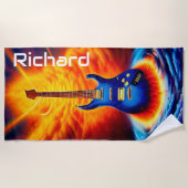 燃え立つエレキギター ビーチタオル (正面)