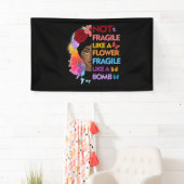 爆弾のように壊れやすい花のようにもろくない 横断幕 (インサイチュ)