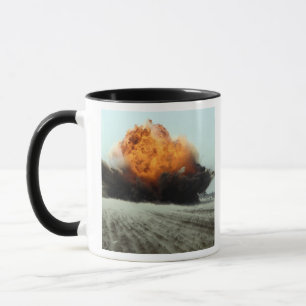 爆発は噴火します マグカップ