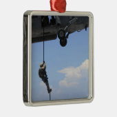 爆発的廃棄技術者 メタルオーナメント (右)