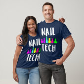 爪、 ネイルテクカワイイネイリストポーリッシュの贈り物 Tシャツ (ユニセックス)