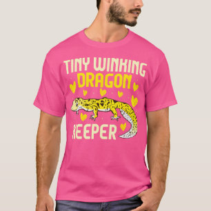 爬虫類学者 Tiny Winking Dragon Keeper ヒョウモントカゲモドキ Tシャツ