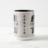 父おもしろいパパベージュとブラックツートーンマグ マグカップ (中央)