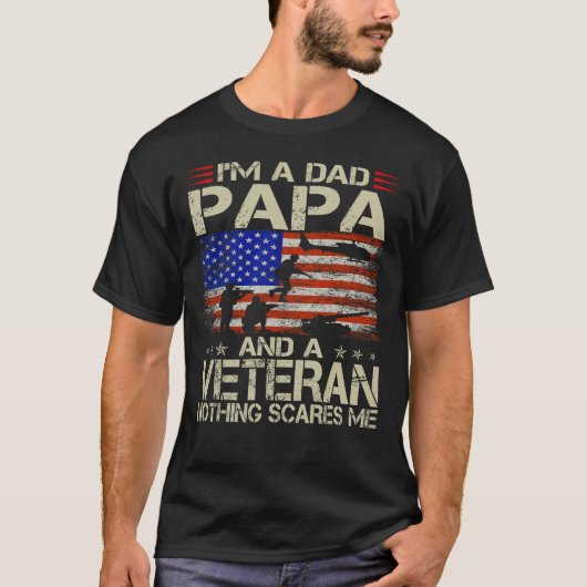 父であり、パパであり、退役軍人でもある Tシャツ (正面)