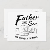 父と息子の拳バンプ ポストカード (正面/裏面)