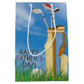 父のデイゴルフバッグと芝生の中にボールを持つクラブ ミディアムペーパーバッグ (正面)