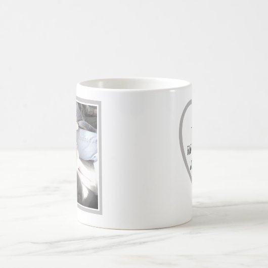 父の日かわいい子犬の近くのパパ写真 コーヒーマグカップ (中央)