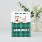 父の日のお父さんへ。かわいいウサギ2匹 ポストカード (スタンド正面)