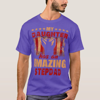 父の日のためのメンズギフト私の娘はアマズを持っている Tシャツ