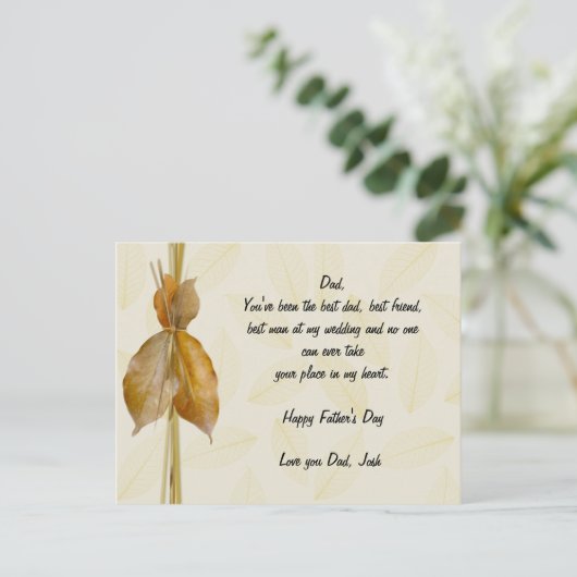 父の日のカード – 彼を敬う! ポストカード (スタンド正面)