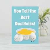 父の日のパパがジョークで食べ物の卵を漫画に カード (スタンド正面)