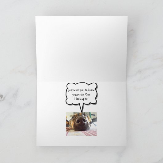 父の日のパパ私が見上げる！かわいい犬 カード (内部)