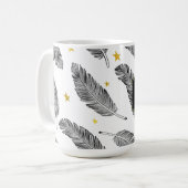 父の日の夫のために。羽毛パターン コーヒーマグカップ (正面左)